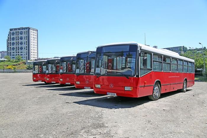 ავტობუსები სადგური-აეროპორტის რეისისთვის