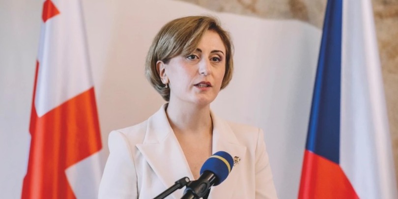 თეა მაისურაძე