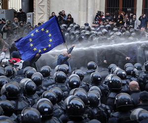 საქართველოში ქიმიური იარაღის სკანდალი ტრამპის ყურადღებას იმსახურებს — რას წერს Washington Examiner BBC-ის გამოძიებაზე?