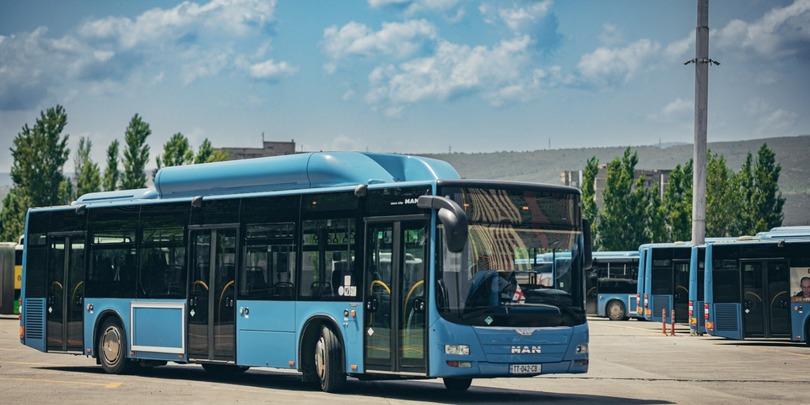 ავტობუსი